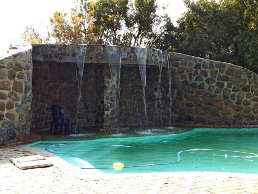 Commercial Property for Sale in Lake Deneysville Free State